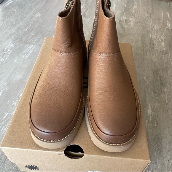 BNIB UGG Deconstructed Mini Zip Boot - Chestnut US 8/EU 39 - Picture 3 of 16